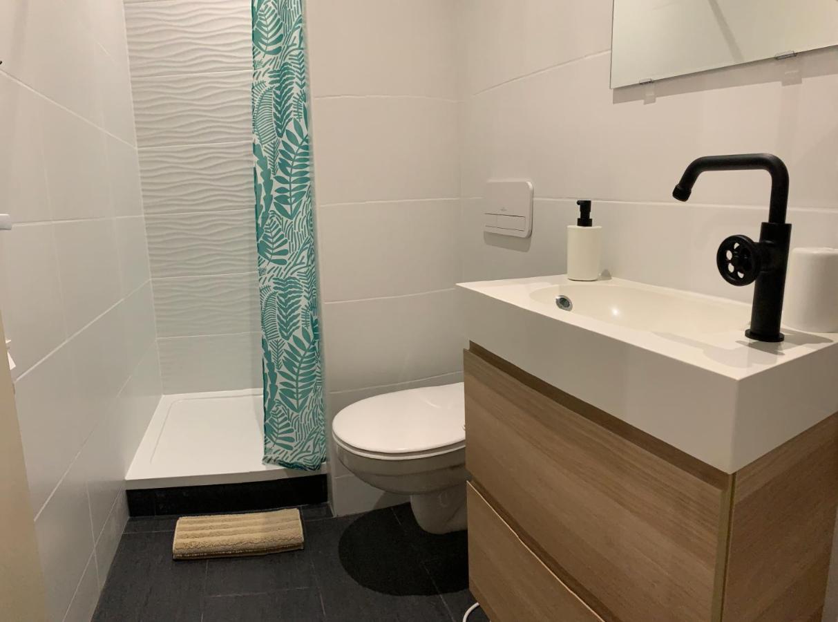 A 2 Pas Du Vieux Port Charmant T2 Apartment Marseille Bagian luar foto
